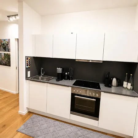 Goldenkey-suites - Luxury 'fuggerei' - At Rathausplatz In The Heart Of - New In 2026 - Air-conditioned * Augsburgo