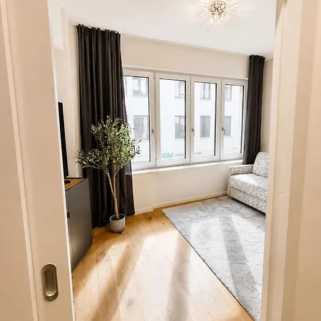 Goldenkey-suites - Luxury 'fuggerei' - At Rathausplatz In The Heart Of - New In 2026 - Air-conditioned * Augsburgo