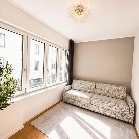 Goldenkey-suites - Luxury 'fuggerei' - At Rathausplatz In The Heart Of - New In 2026 - Air-conditioned Augsburgo