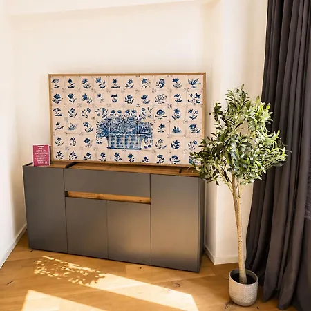 Apartamento Goldenkey-suites - Luxury 'fuggerei' - At Rathausplatz In The Heart Of - New In 2026 - Air-conditioned Augsburgo