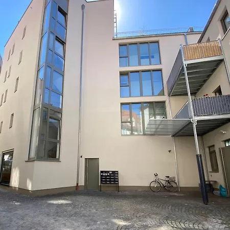 Apartamento Goldenkey-suites - Luxury 'fuggerei' - At Rathausplatz In The Heart Of - New In 2026 - Air-conditioned